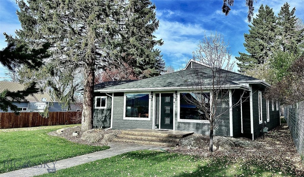 Sheridan, Montana, 59749, United States, 3 Bedrooms Bedrooms, ,2 BathroomsBathrooms,Residential,Forsale,1915013