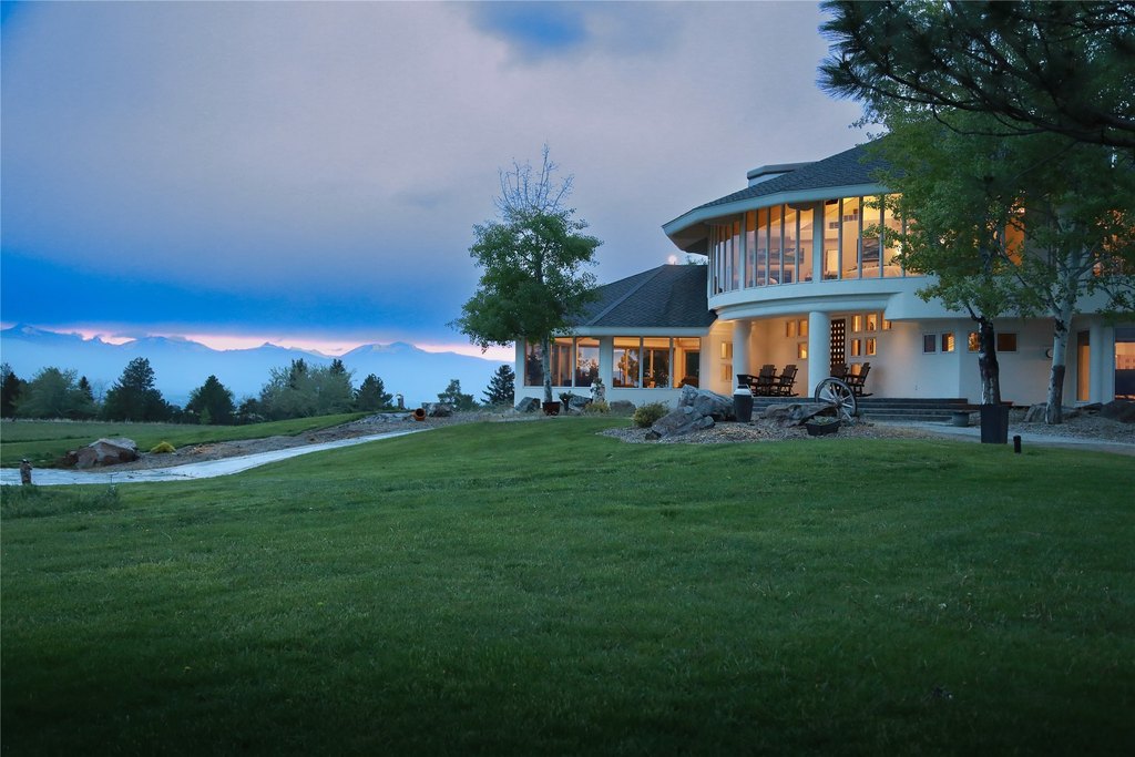 Hamilton, Montana, 59840, United States, 5 Bedrooms Bedrooms, ,5.5 BathroomsBathrooms,Residential,Forsale,1941175