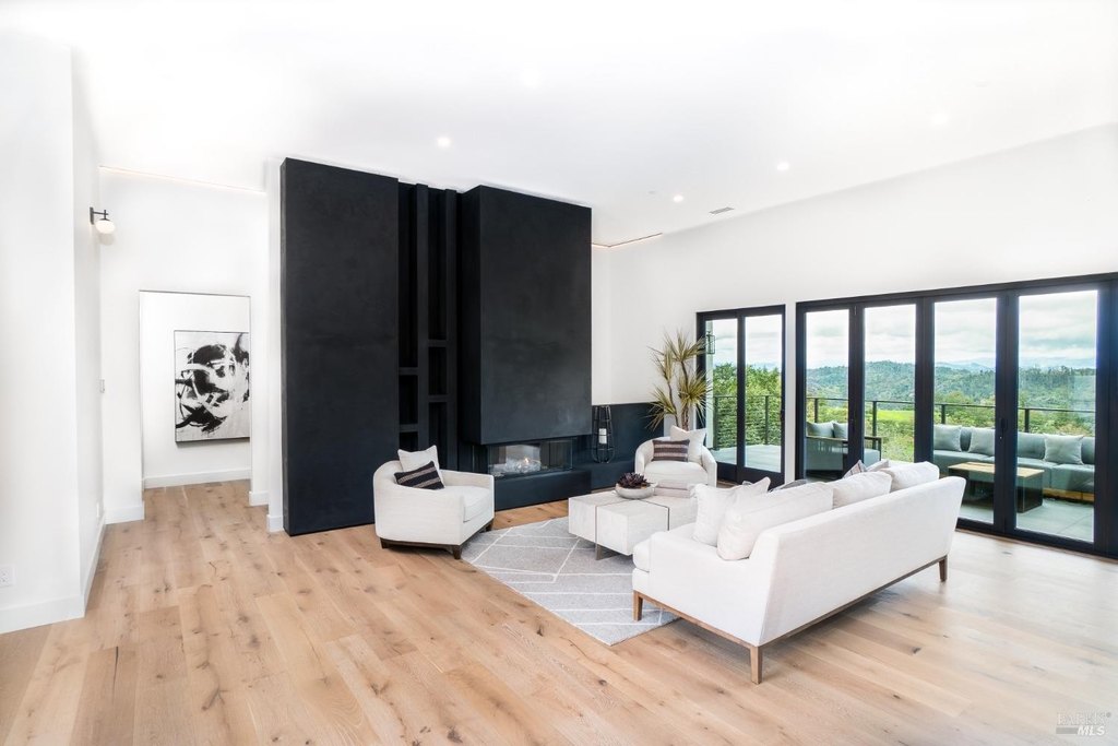 Santa Rosa, California, 95403, United States, 5 Bedrooms Bedrooms, ,5.5 BathroomsBathrooms,Residential,Forsale,1952127