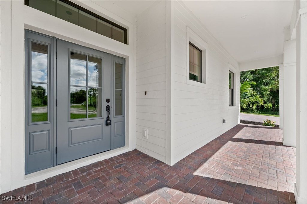 Fort Myers, Florida, 33905, United States, 3 Bedrooms Bedrooms, ,3 BathroomsBathrooms,Residential,Forsale,1971915