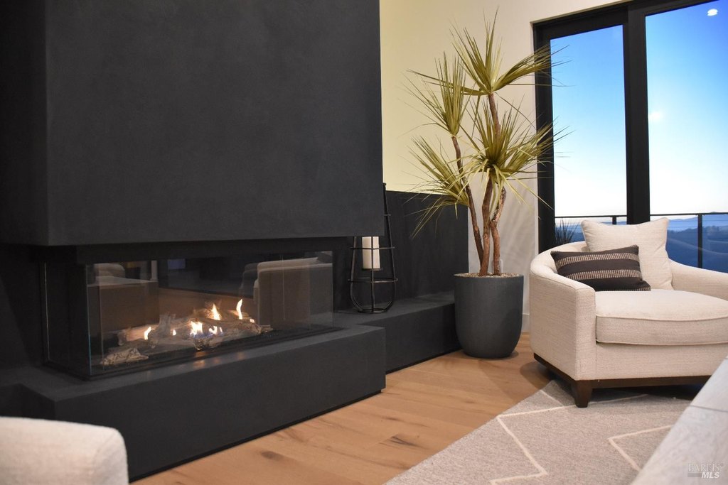 Santa Rosa, California, 95403, United States, 5 Bedrooms Bedrooms, ,5.5 BathroomsBathrooms,Residential,Forsale,1952127