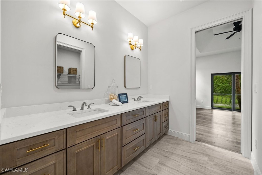 Fort Myers, Florida, 33905, United States, 3 Bedrooms Bedrooms, ,3 BathroomsBathrooms,Residential,Forsale,1971915