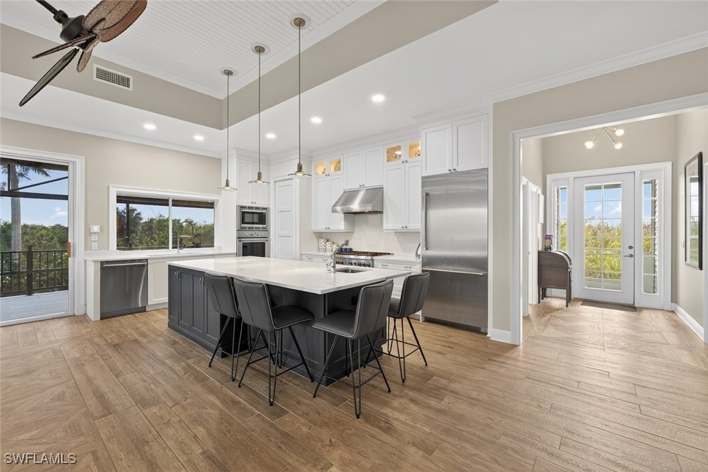 Sanibel, Florida, 33957, United States, 4 Bedrooms Bedrooms, ,3 BathroomsBathrooms,Residential,Forsale,1886374