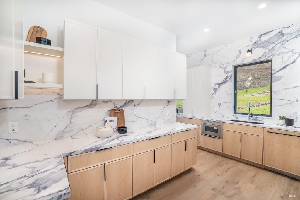 Santa Rosa, California, 95403, United States, 5 Bedrooms Bedrooms, ,5.5 BathroomsBathrooms,Residential,Forsale,1952127