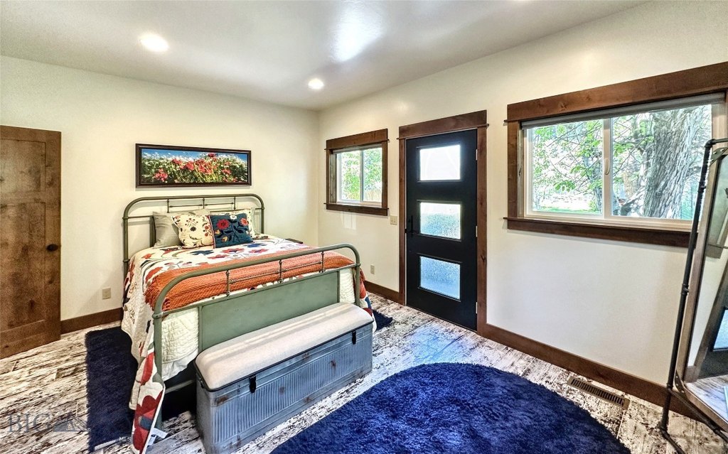 Sheridan, Montana, 59749, United States, 3 Bedrooms Bedrooms, ,2 BathroomsBathrooms,Residential,Forsale,1915013