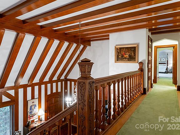 Asheville, North Carolina, 28803, United States, 8 Bedrooms Bedrooms, ,6 BathroomsBathrooms,Residential,Forsale,1904910