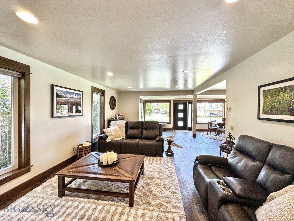 Sheridan, Montana, 59749, United States, 3 Bedrooms Bedrooms, ,2 BathroomsBathrooms,Residential,Forsale,1915013