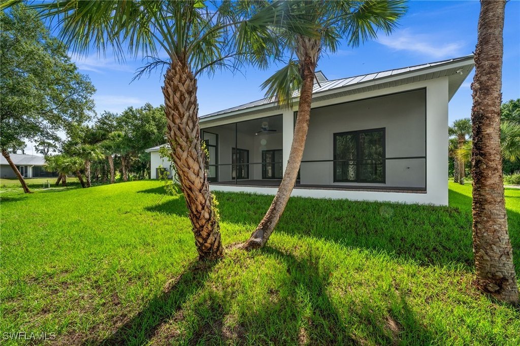 Fort Myers, Florida, 33905, United States, 3 Bedrooms Bedrooms, ,3 BathroomsBathrooms,Residential,Forsale,1971915