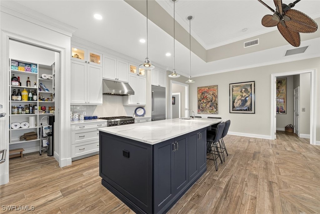 Sanibel, Florida, 33957, United States, 4 Bedrooms Bedrooms, ,3 BathroomsBathrooms,Residential,Forsale,1886374