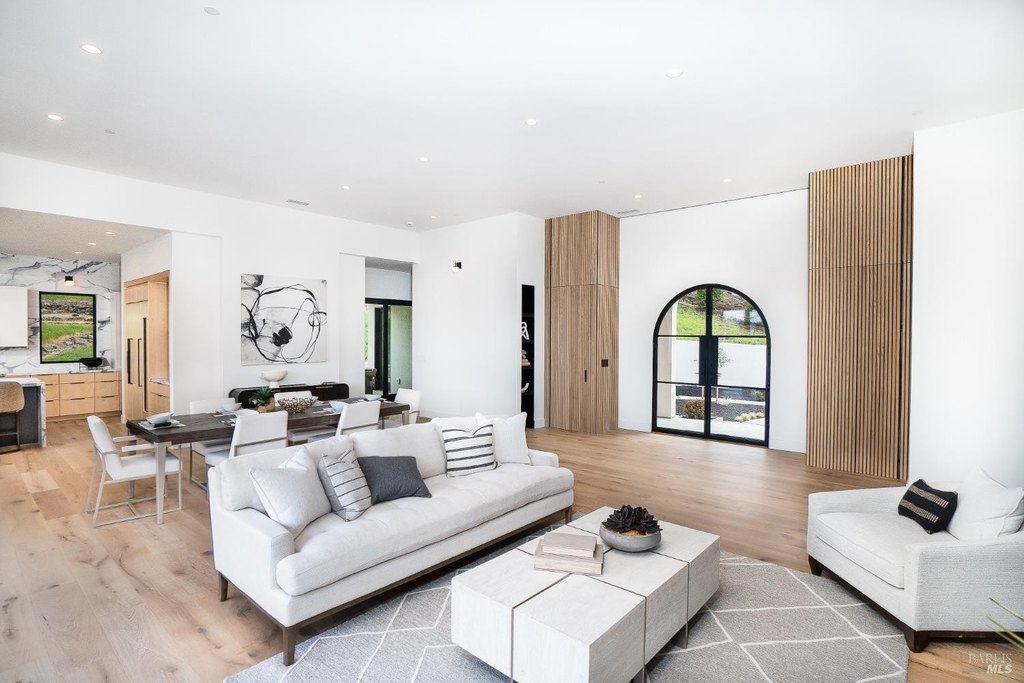 Santa Rosa, California, 95403, United States, 5 Bedrooms Bedrooms, ,5.5 BathroomsBathrooms,Residential,Forsale,1952127