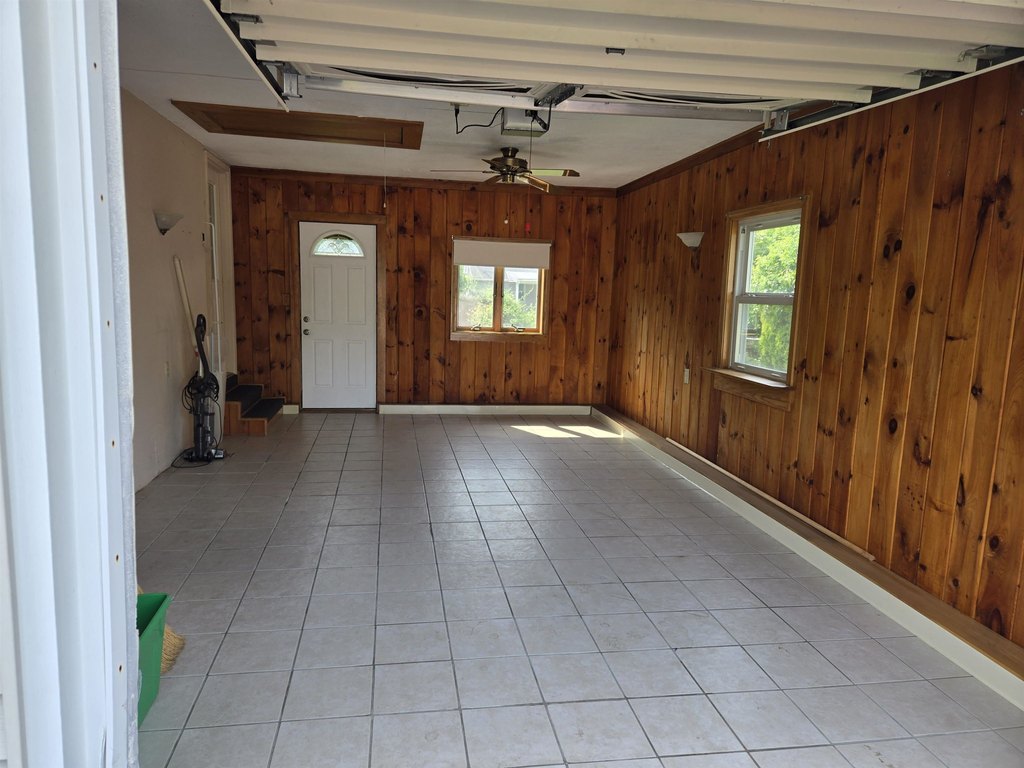 Portsmouth, New Hampshire, 03801, United States, 3 Bedrooms Bedrooms, ,1 BathroomBathrooms,Residential,Forsale,1933939