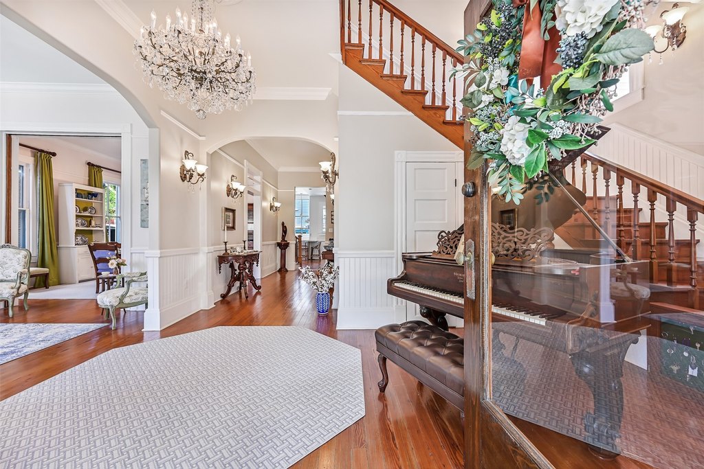 Galveston, Texas, 77550, United States, 6 Bedrooms Bedrooms, ,3.5 BathroomsBathrooms,Residential,Forsale,1910001