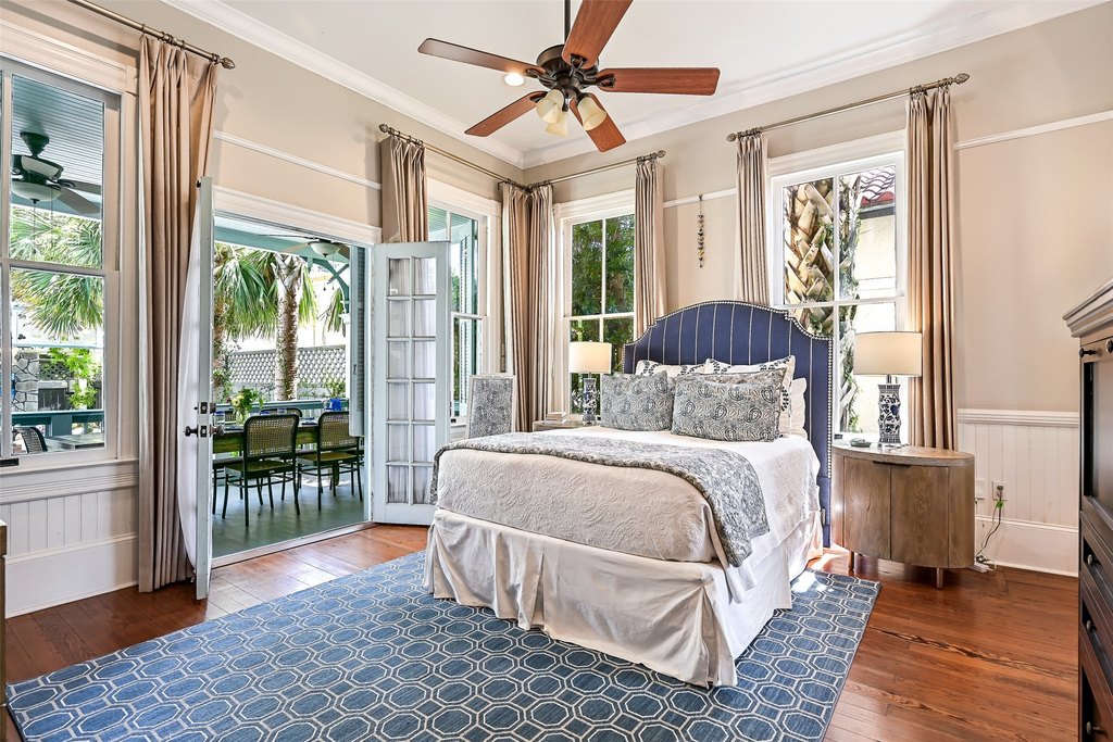 Galveston, Texas, 77550, United States, 6 Bedrooms Bedrooms, ,3.5 BathroomsBathrooms,Residential,Forsale,1910001