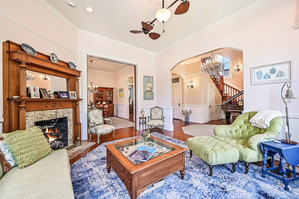 Galveston, Texas, 77550, United States, 6 Bedrooms Bedrooms, ,3.5 BathroomsBathrooms,Residential,Forsale,1910001