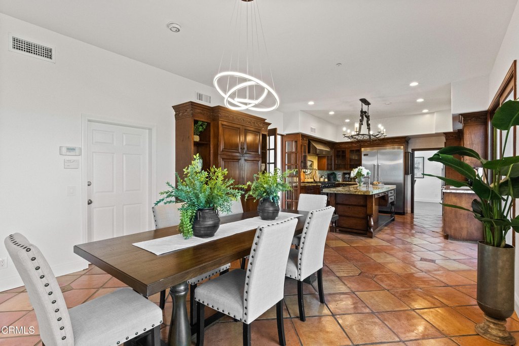 Camarillo, California, 93012, United States, 5 Bedrooms Bedrooms, ,3.5 BathroomsBathrooms,Residential,Forsale,1919215