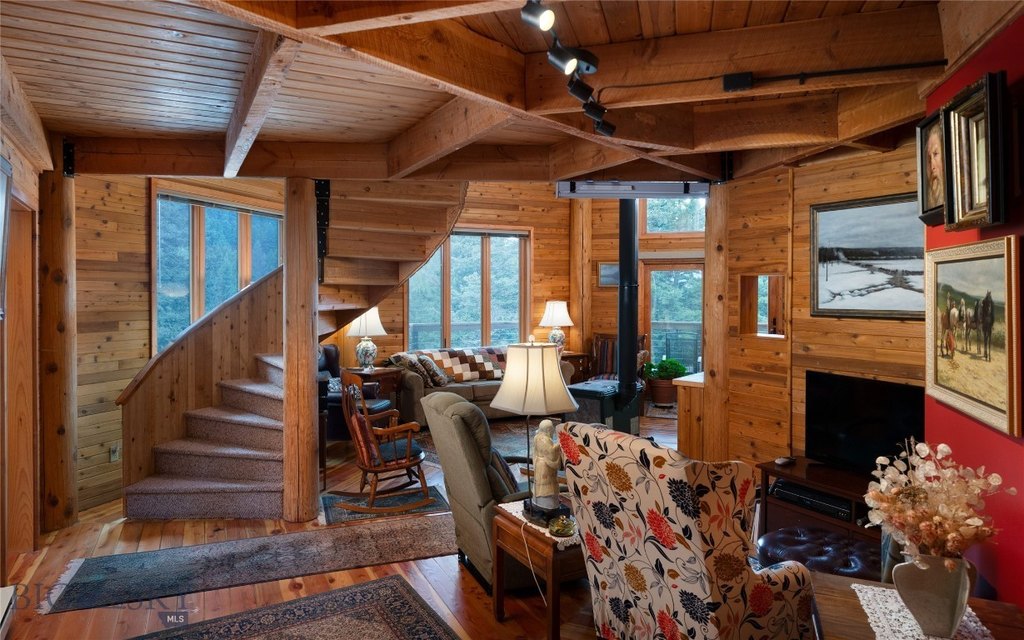 Bozeman, Montana, 59715, United States, 3 Bedrooms Bedrooms, ,2 BathroomsBathrooms,Residential,Forsale,1986952