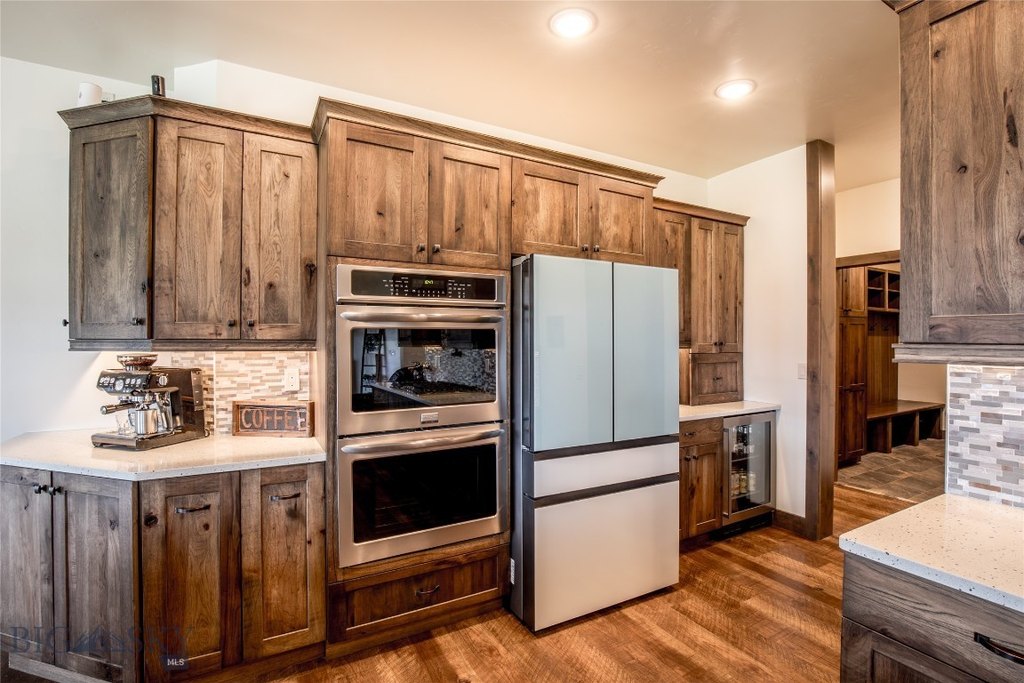 Ennis, Montana, 59729, United States, 4 Bedrooms Bedrooms, ,3 BathroomsBathrooms,Residential,Forsale,1941181