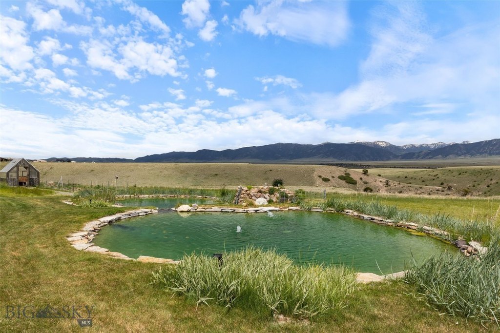 Ennis, Montana, 59729, United States, 4 Bedrooms Bedrooms, ,3 BathroomsBathrooms,Residential,Forsale,1941180