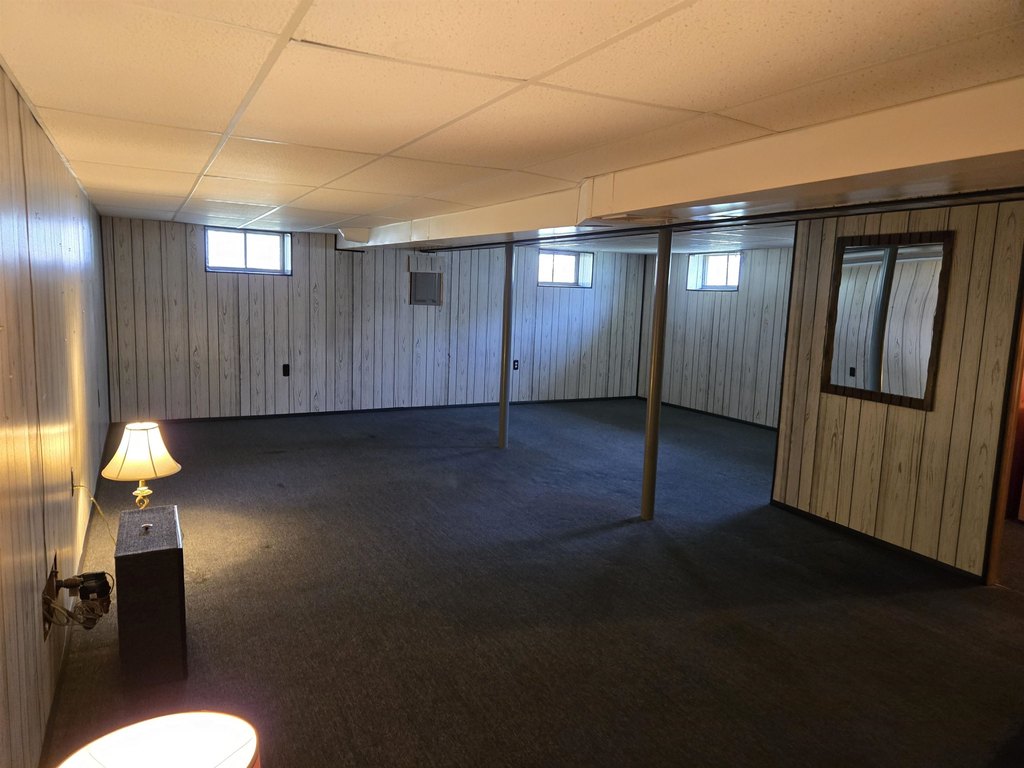 Portsmouth, New Hampshire, 03801, United States, 3 Bedrooms Bedrooms, ,1 BathroomBathrooms,Residential,Forsale,1933939
