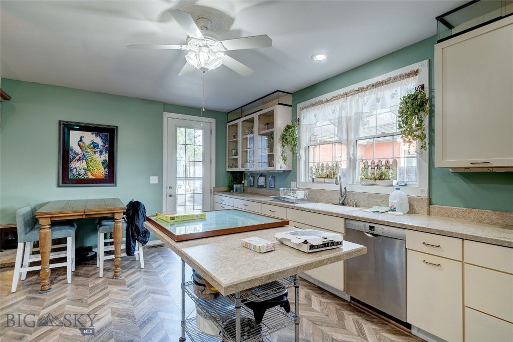 Bozeman, Montana, 59715, United States, 4 Bedrooms Bedrooms, ,3 BathroomsBathrooms,Residential,Forsale,1986980