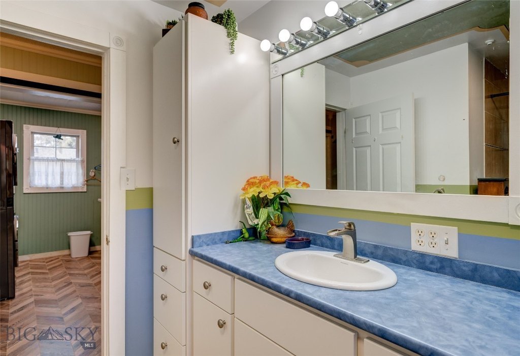 Bozeman, Montana, 59715, United States, 4 Bedrooms Bedrooms, ,3 BathroomsBathrooms,Residential,Forsale,1986980