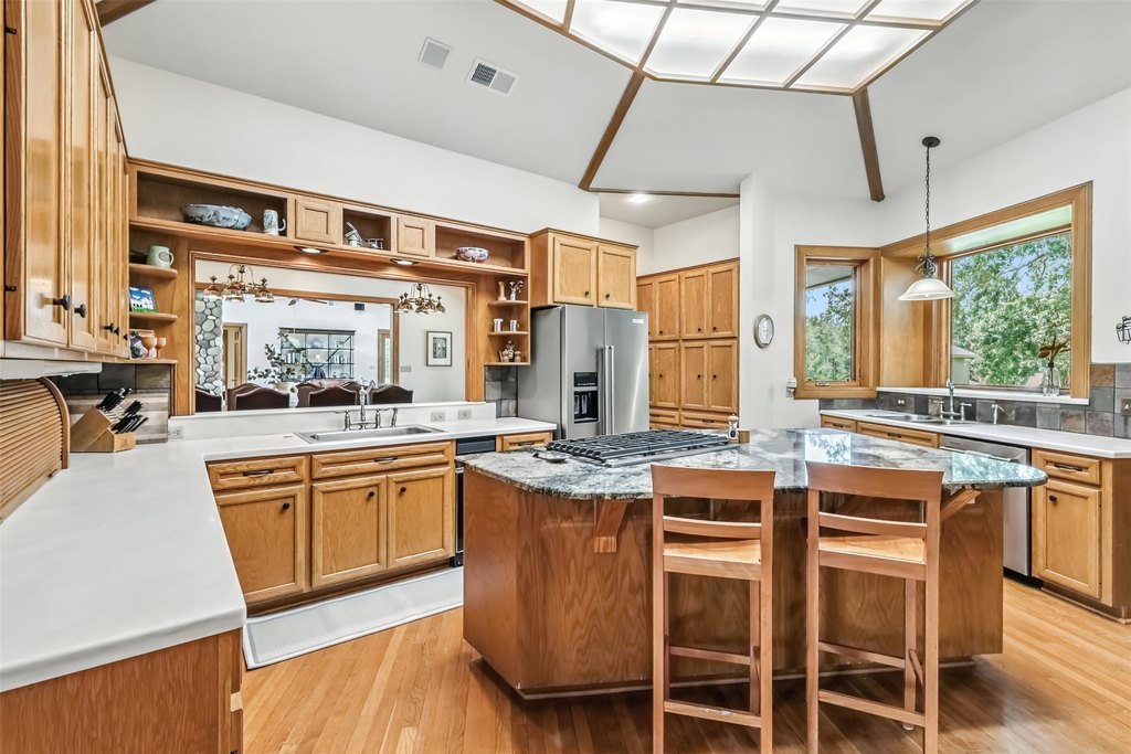 Bryan, Texas, 77808, United States, 4 Bedrooms Bedrooms, ,4.5 BathroomsBathrooms,Residential,Forsale,2008441