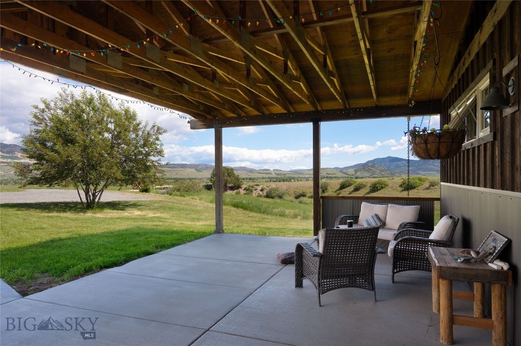 Whitehall, Montana, 59759, United States, 4 Bedrooms Bedrooms, ,3 BathroomsBathrooms,Residential,Forsale,1941194