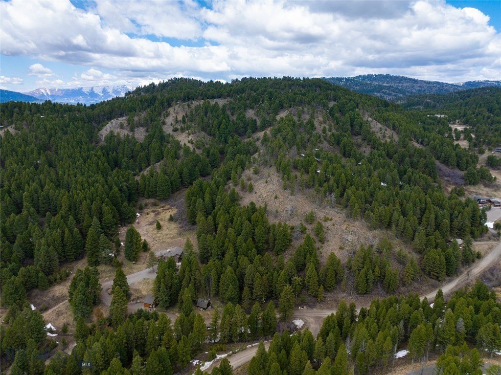 Bozeman, Montana, 59715, United States, 3 Bedrooms Bedrooms, ,2 BathroomsBathrooms,Residential,Forsale,1986952