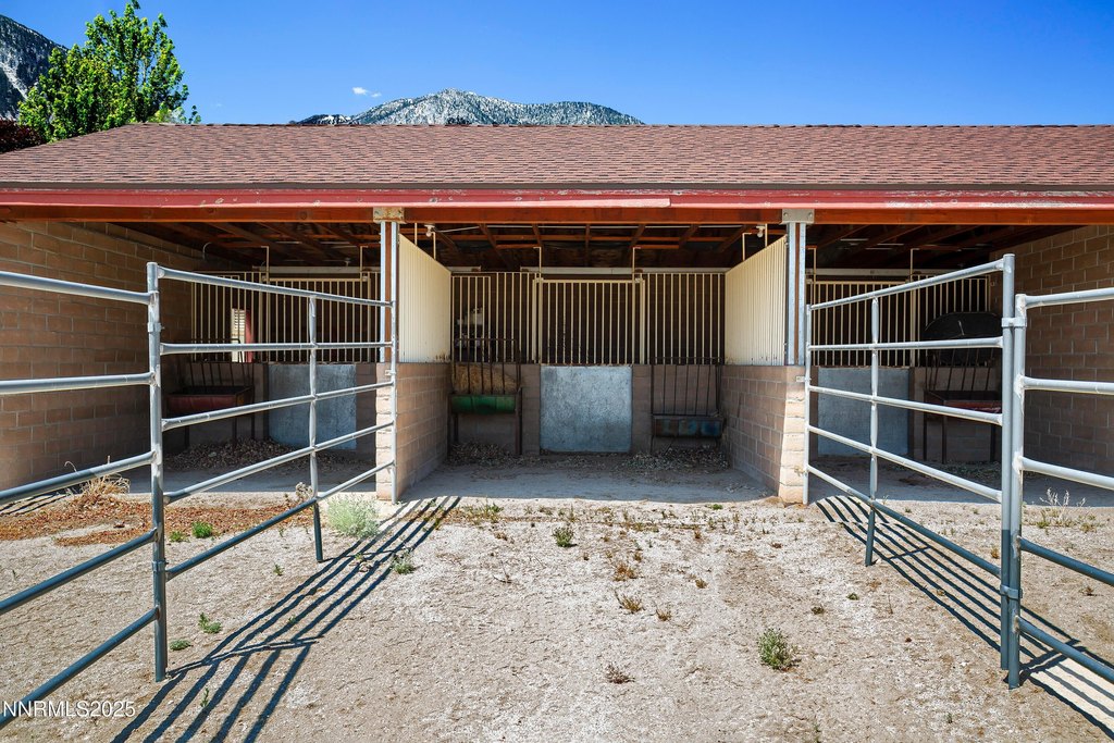 Gardnerville, Nevada, 89460, United States, 7 Bedrooms Bedrooms, ,5.5 BathroomsBathrooms,Residential,Forsale,1946013