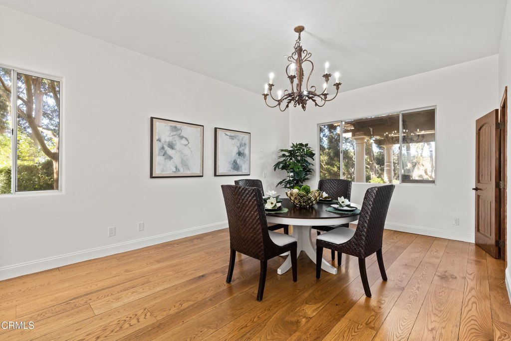 Camarillo, California, 93012, United States, 5 Bedrooms Bedrooms, ,3.5 BathroomsBathrooms,Residential,Forsale,1919215