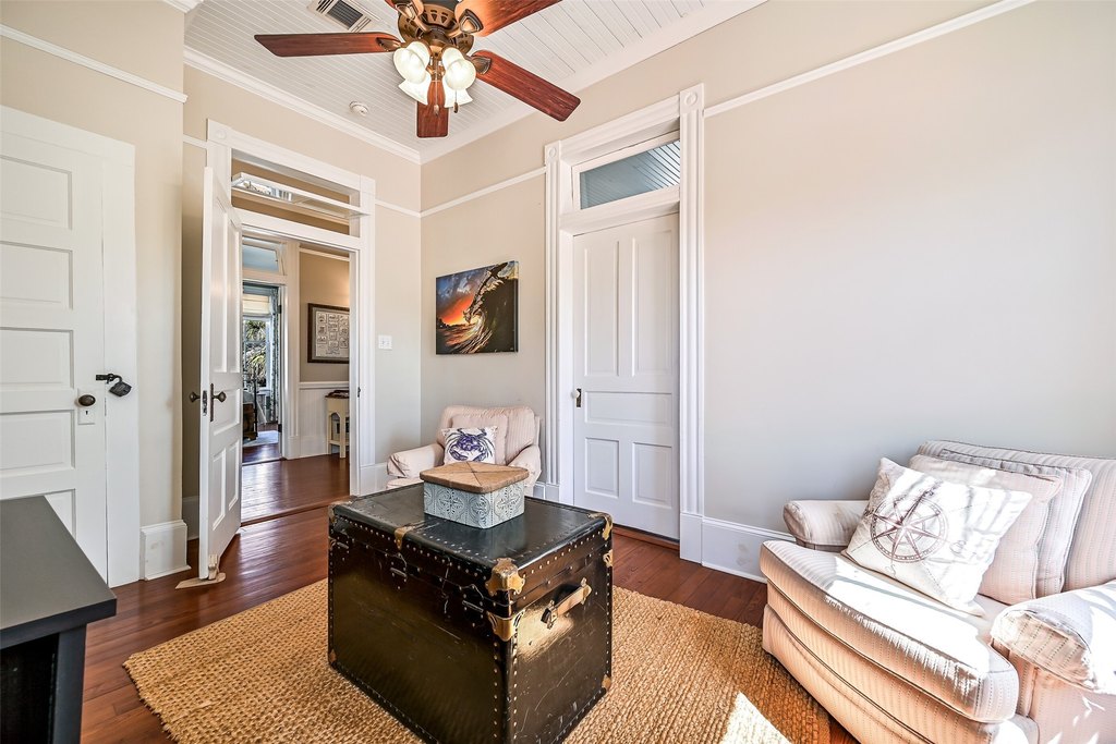 Galveston, Texas, 77550, United States, 6 Bedrooms Bedrooms, ,3.5 BathroomsBathrooms,Residential,Forsale,1910001