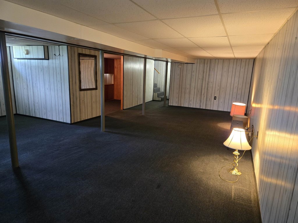 Portsmouth, New Hampshire, 03801, United States, 3 Bedrooms Bedrooms, ,1 BathroomBathrooms,Residential,Forsale,1933939
