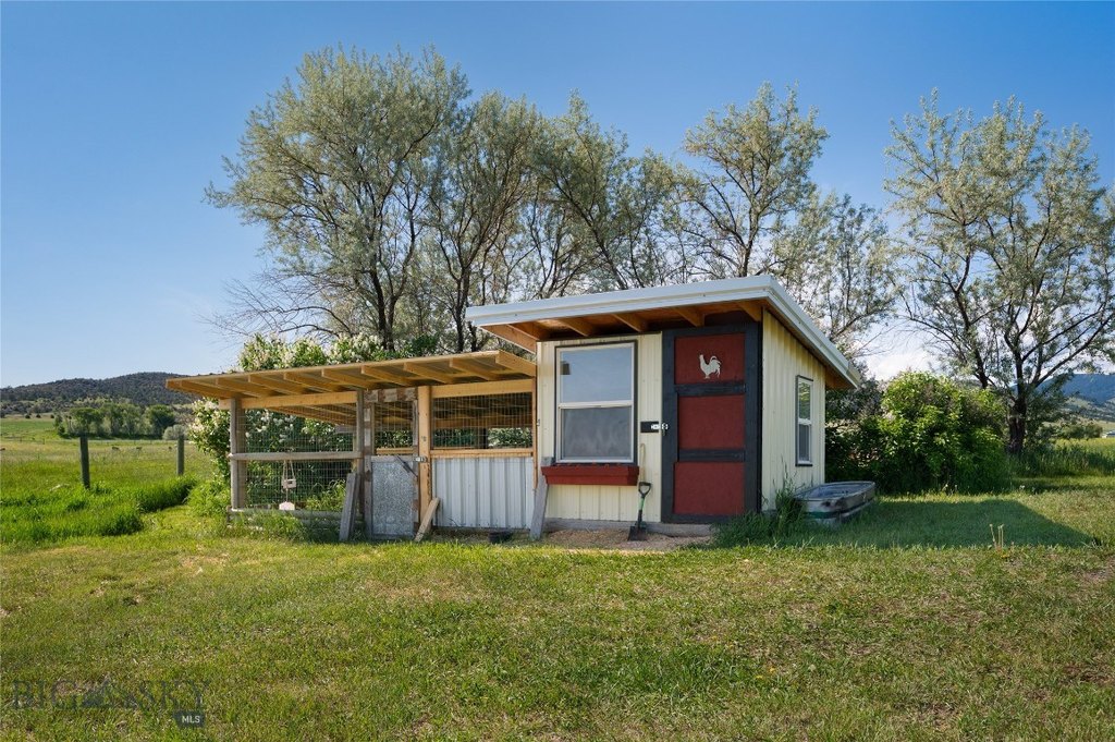 Whitehall, Montana, 59759, United States, 4 Bedrooms Bedrooms, ,3 BathroomsBathrooms,Residential,Forsale,1941194