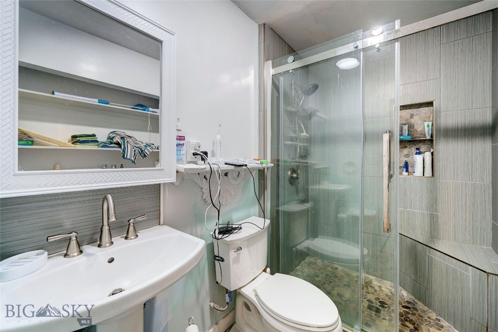 Bozeman, Montana, 59715, United States, 4 Bedrooms Bedrooms, ,3 BathroomsBathrooms,Residential,Forsale,1986980