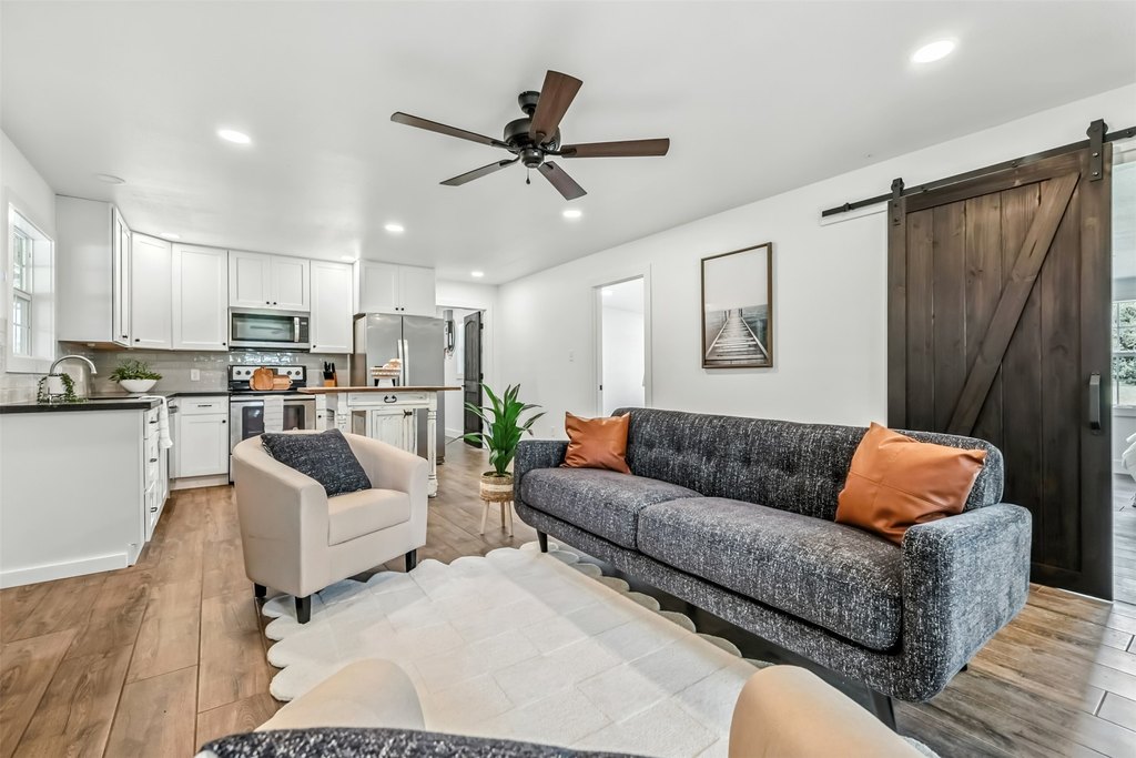 Bryan, Texas, 77808, United States, 4 Bedrooms Bedrooms, ,4.5 BathroomsBathrooms,Residential,Forsale,2008441