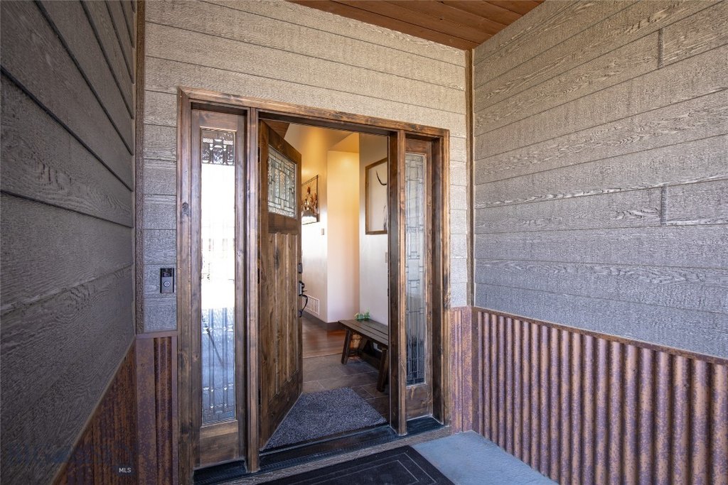 Ennis, Montana, 59729, United States, 4 Bedrooms Bedrooms, ,3 BathroomsBathrooms,Residential,Forsale,1941181