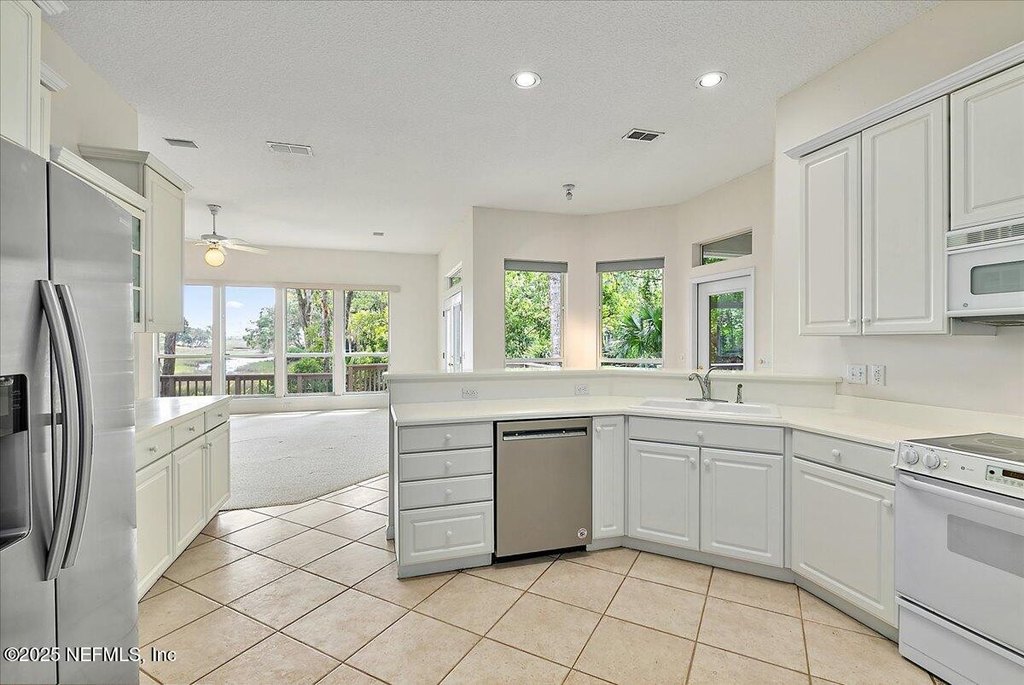 Jacksonville, Florida, 32225, United States, 4 Bedrooms Bedrooms, ,3 BathroomsBathrooms,Residential,Forsale,2001140