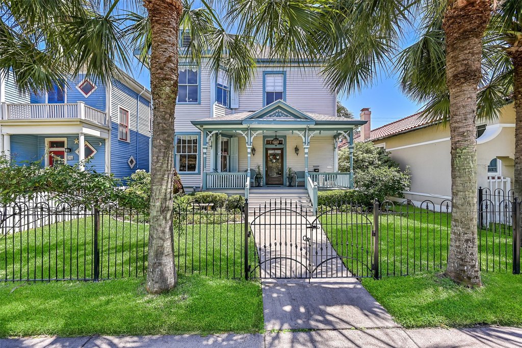 Galveston, Texas, 77550, United States, 6 Bedrooms Bedrooms, ,3.5 BathroomsBathrooms,Residential,Forsale,1910001