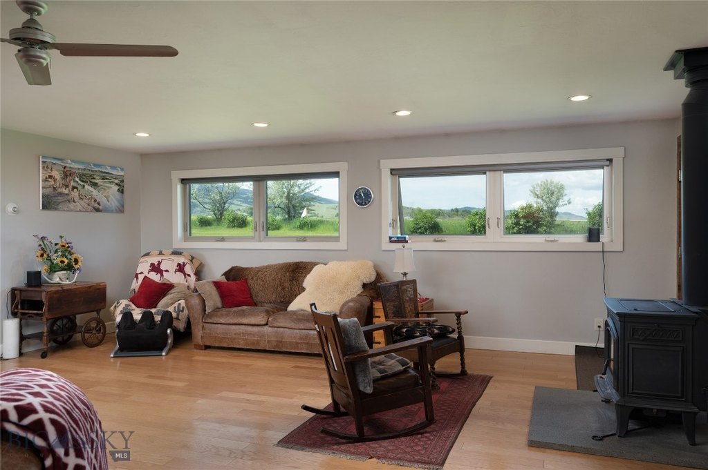 Whitehall, Montana, 59759, United States, 4 Bedrooms Bedrooms, ,3 BathroomsBathrooms,Residential,Forsale,1941194