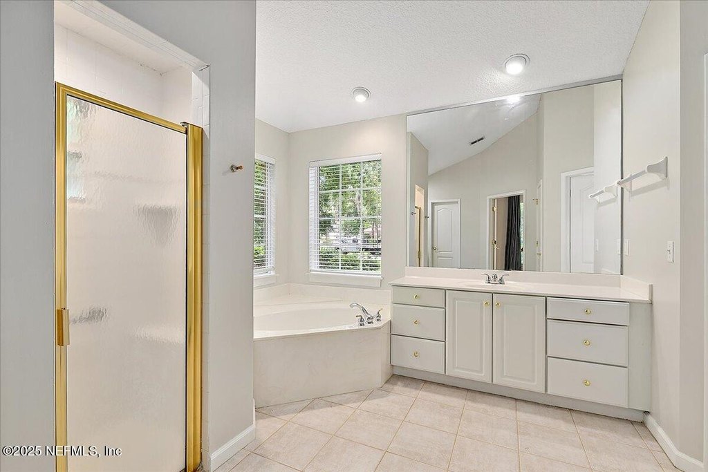 Jacksonville, Florida, 32225, United States, 4 Bedrooms Bedrooms, ,3 BathroomsBathrooms,Residential,Forsale,2001140