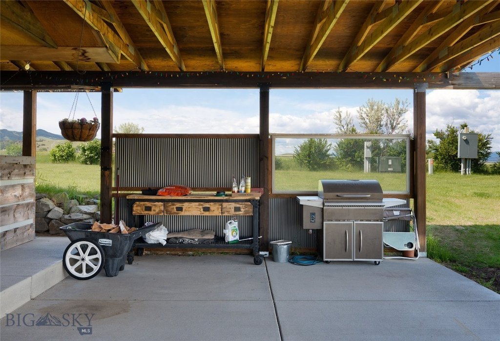 Whitehall, Montana, 59759, United States, 4 Bedrooms Bedrooms, ,3 BathroomsBathrooms,Residential,Forsale,1941194