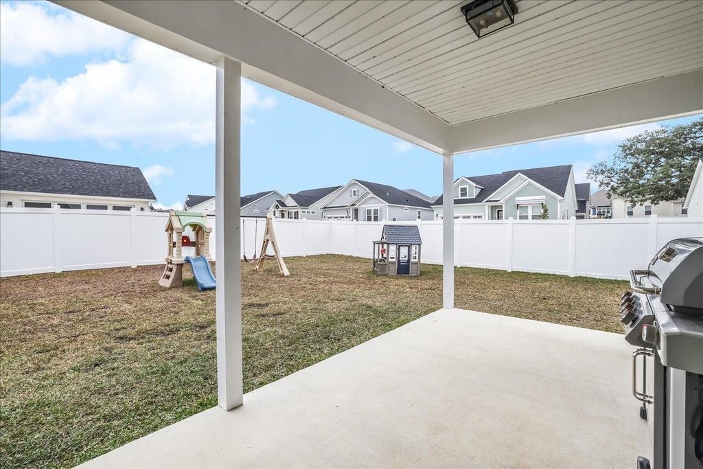 Tallahassee, Florida, 32317, United States, 4 Bedrooms Bedrooms, ,2.5 BathroomsBathrooms,Residential,Forsale,1926831