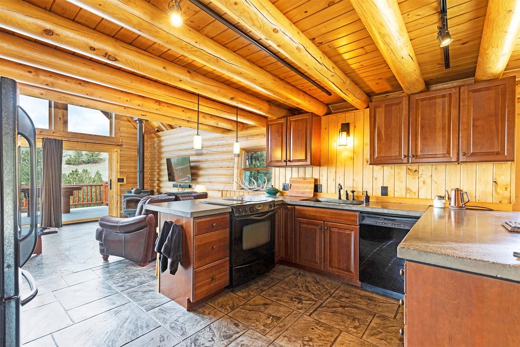Stevensville, Montana, 59870, United States, 3 Bedrooms Bedrooms, ,2.5 BathroomsBathrooms,Residential,Forsale,1941171