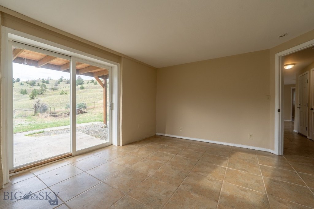 Emigrant, Montana, 59027, United States, 3 Bedrooms Bedrooms, ,3 BathroomsBathrooms,Residential,Forsale,1915007