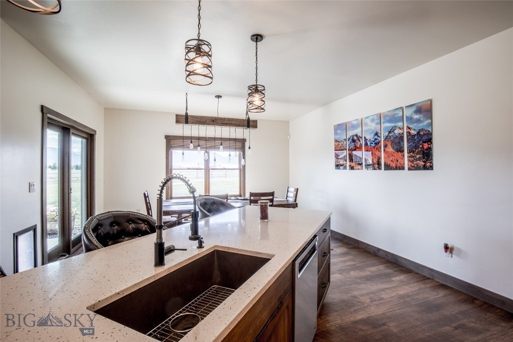 Ennis, Montana, 59729, United States, 4 Bedrooms Bedrooms, ,3 BathroomsBathrooms,Residential,Forsale,1941181