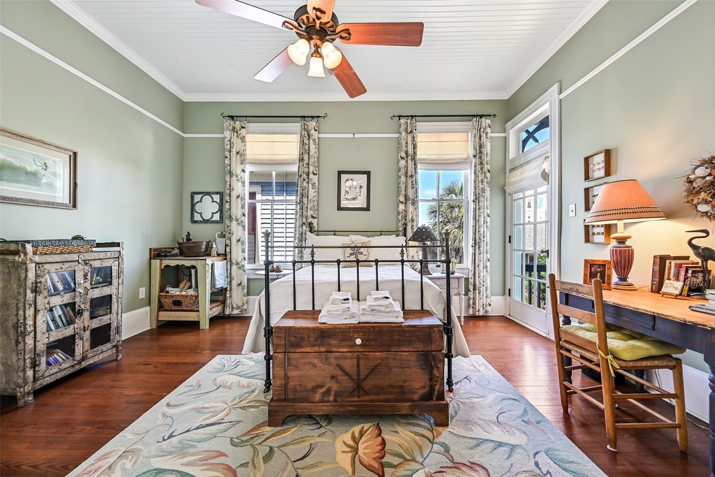 Galveston, Texas, 77550, United States, 6 Bedrooms Bedrooms, ,3.5 BathroomsBathrooms,Residential,Forsale,1910001