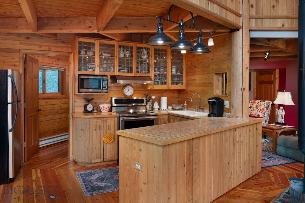 Bozeman, Montana, 59715, United States, 3 Bedrooms Bedrooms, ,2 BathroomsBathrooms,Residential,Forsale,1986952