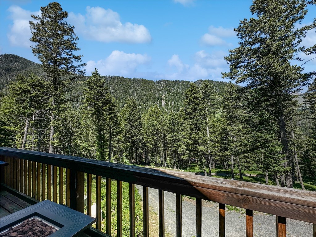 Cardwell, Montana, 59721, United States, 4 Bedrooms Bedrooms, ,2 BathroomsBathrooms,Residential,Forsale,1941158