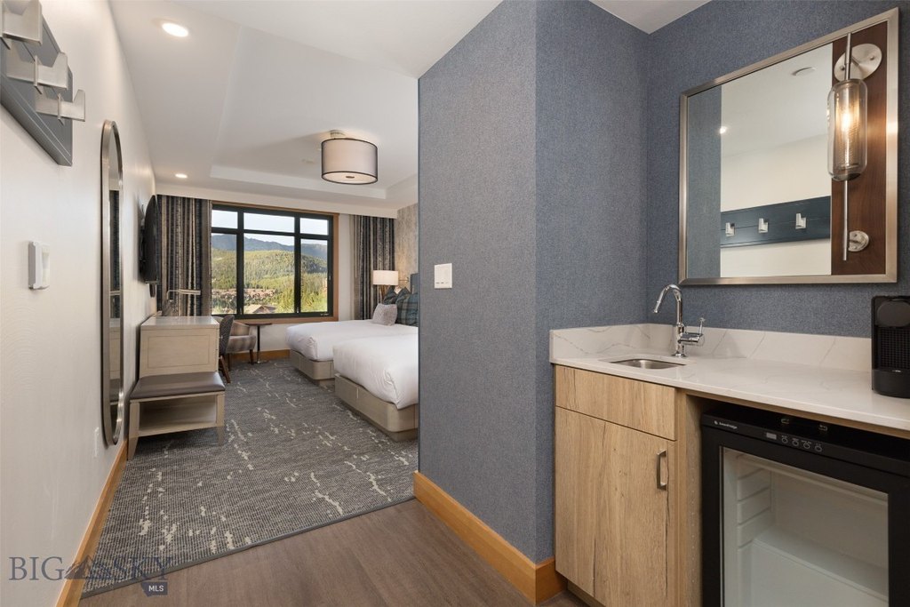 Big Sky, Montana, 59716, United States, 2 Bedrooms Bedrooms, ,3 BathroomsBathrooms,Residential,Forsale,1986990