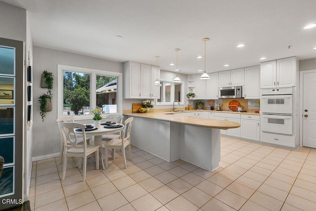Camarillo, California, 93012, United States, 4 Bedrooms Bedrooms, ,2.5 BathroomsBathrooms,Residential,Forsale,1941420